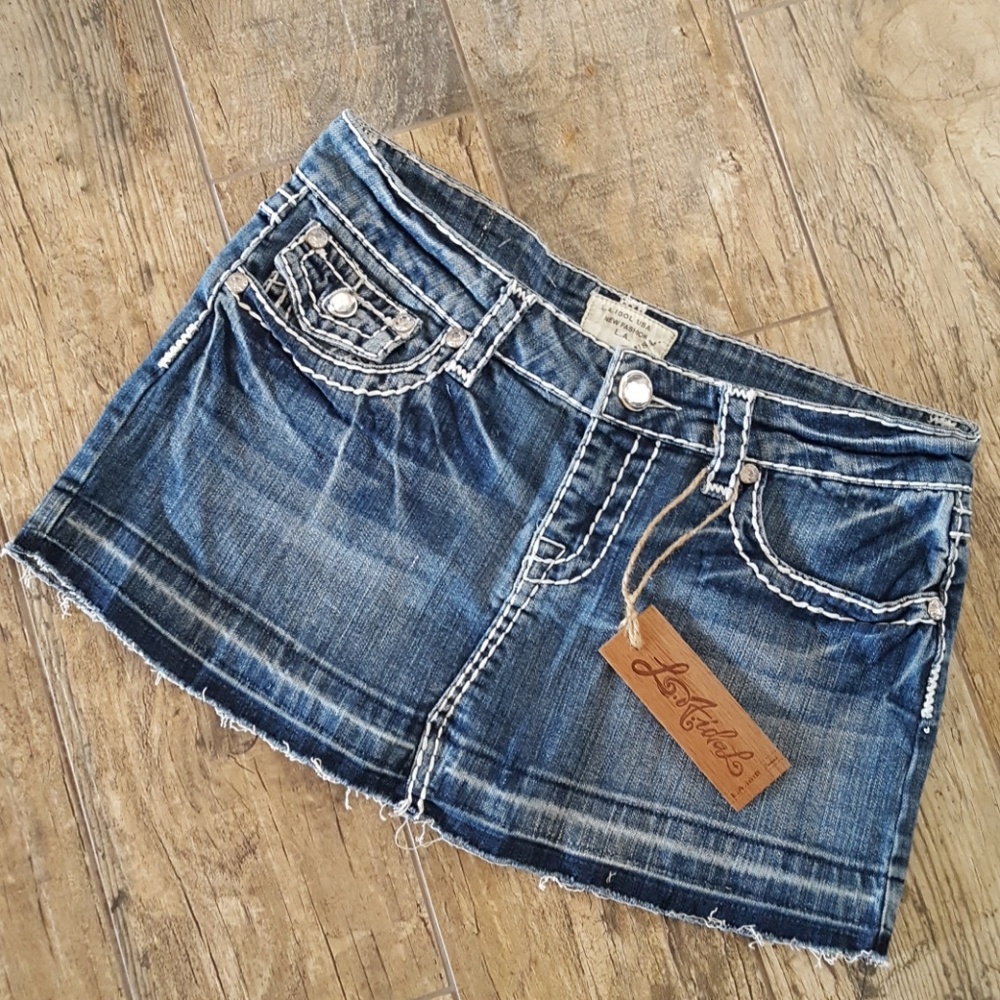 NWT L.A. IDOL jean mini skirt - Picture 2 of 7